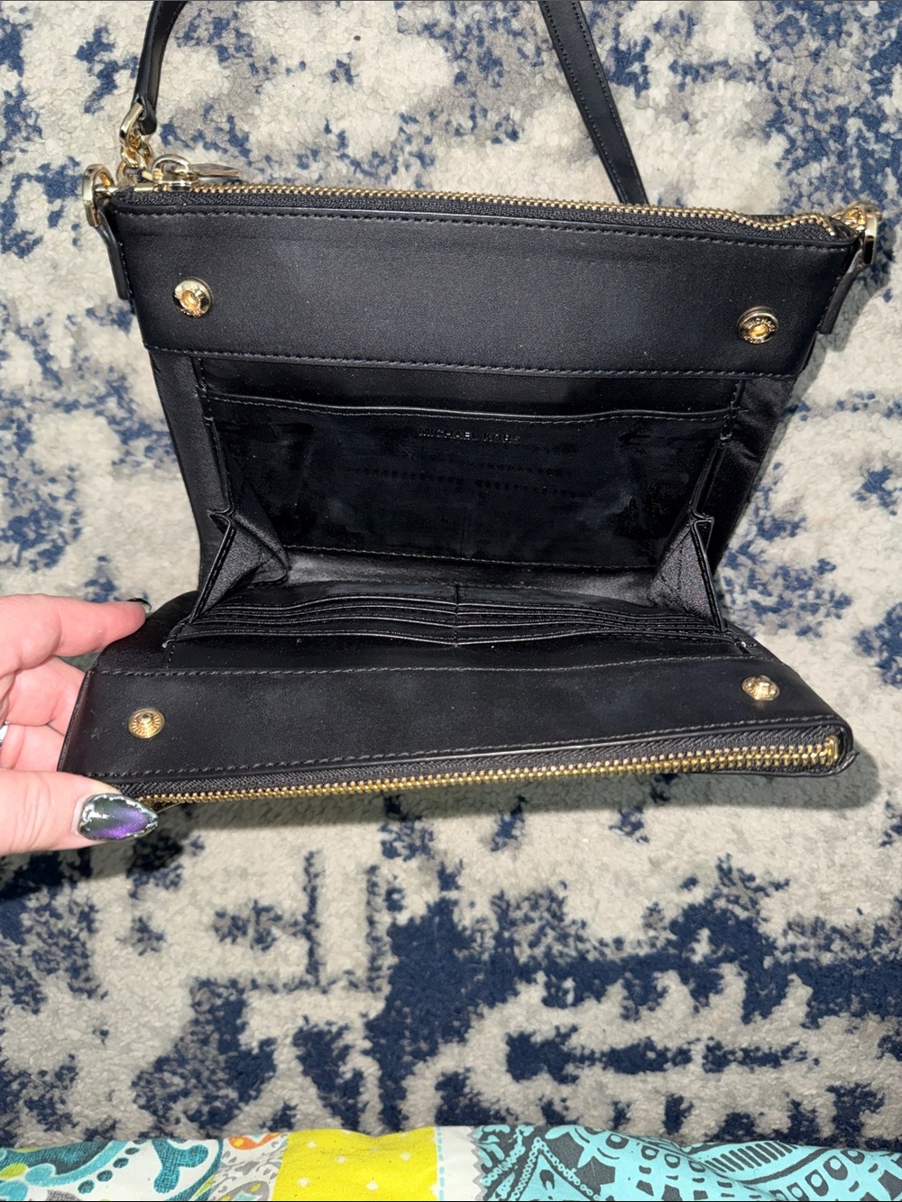 Michael Kors Black Crossbody - Picture 4 of 4